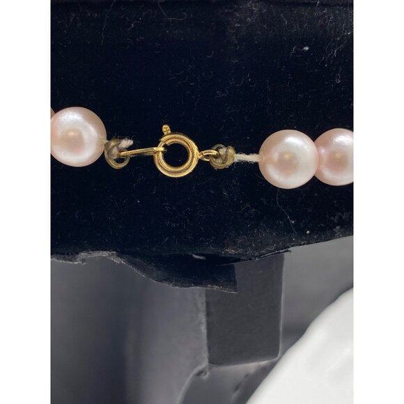 Vintage Light Pink Faux Pearl Necklace Single Strand Gold-Tone Clasp 16 inches - Picture 4 of 7